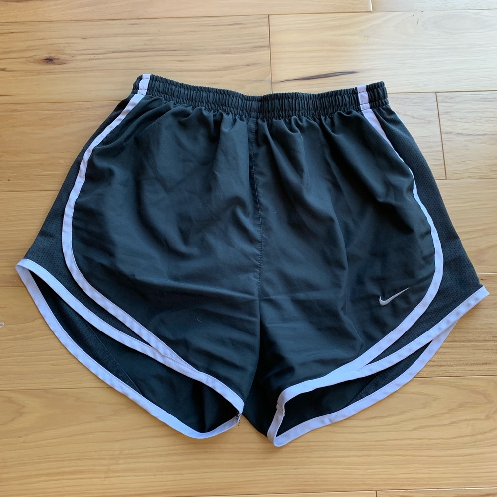 Gray Nike athletic shorts size:XS